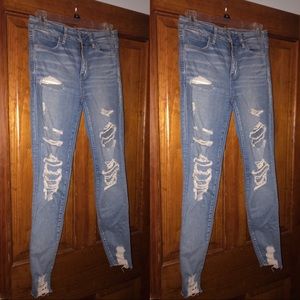 AMERICAN EAGLE RIPPED HIGH RISE JEGGING!!!